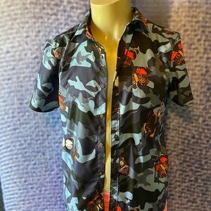 Men’s Wearhouse camouflage butterfly tee